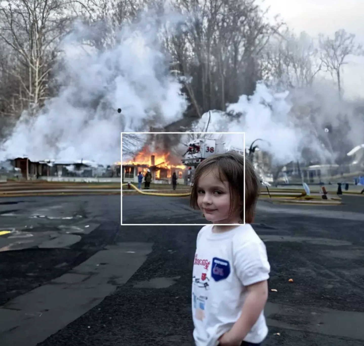 enfant qui regarde sa maison bruler même IA